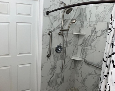 1109 S 23rd Street - Photo Thumbnail 9