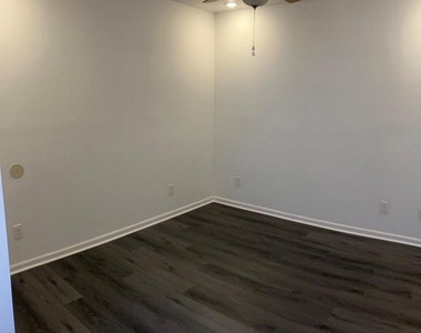 1109 S 23rd Street - Photo Thumbnail 15