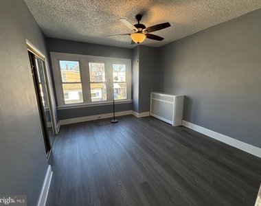 5052 Wayne Avenue - Photo Thumbnail 3