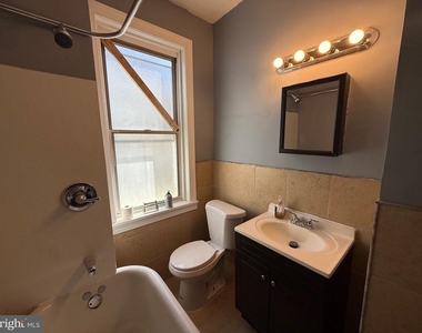 5052 Wayne Avenue - Photo Thumbnail 9