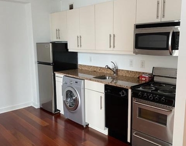 219 S 18th Street - Photo Thumbnail 1