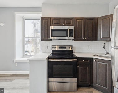 21 E Price Street - Photo Thumbnail 9