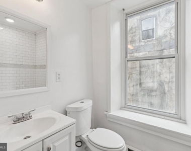 21 E Price Street - Photo Thumbnail 12