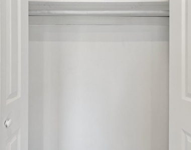 21 E Price Street - Photo Thumbnail 19