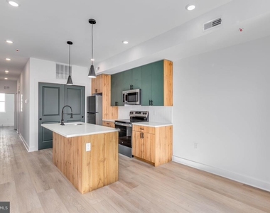 1223 W Lehigh Avenue - Photo Thumbnail 2