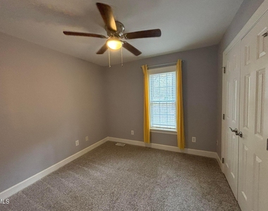 20 Hollyfield Lane - Photo Thumbnail 12