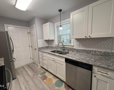 20 Hollyfield Lane - Photo Thumbnail 8