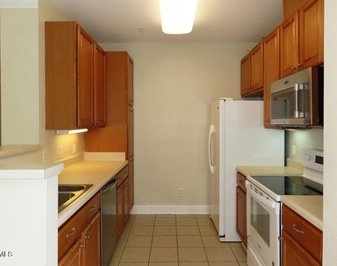 922 Providence Glen Drive - Photo Thumbnail 5