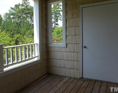 922 Providence Glen Drive - Photo Thumbnail 12