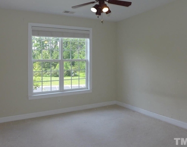 922 Providence Glen Drive - Photo Thumbnail 10