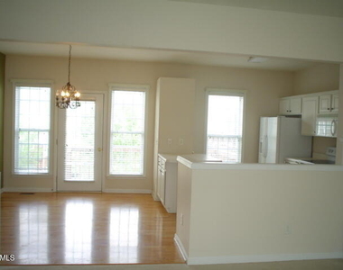 7100 Proctor Hill Drive - Photo Thumbnail 3