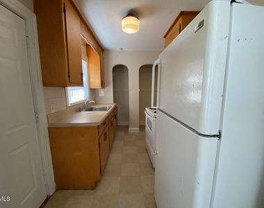 905 Bunn Terrace - Photo Thumbnail 6