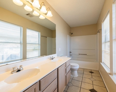 1240 Dexford Dr - Photo Thumbnail 21