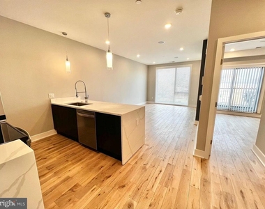 1000 W Girard Avenue - Photo Thumbnail 31