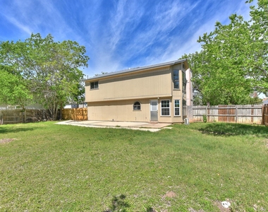 1202 Southwalk St - Photo Thumbnail 27