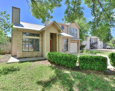 1202 Southwalk St - Photo Thumbnail 3