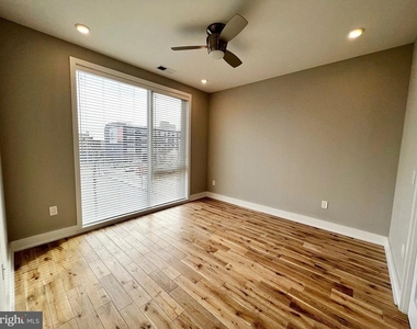 1000 W Girard Avenue - Photo Thumbnail 36