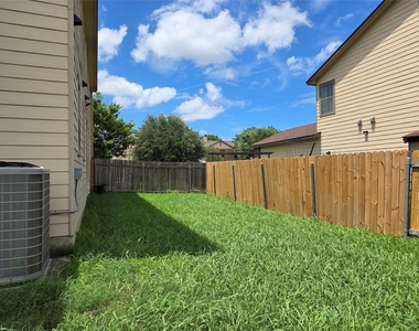 160 Mistletoe Ln - Photo Thumbnail 28