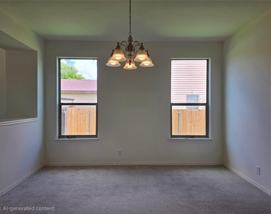 160 Mistletoe Ln - Photo Thumbnail 2