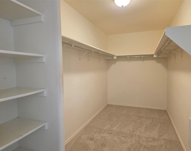 160 Mistletoe Ln - Photo Thumbnail 25