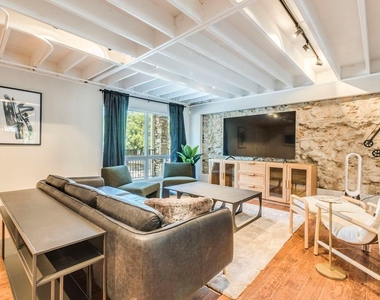 500 E Riverside Dr - Photo Thumbnail 3