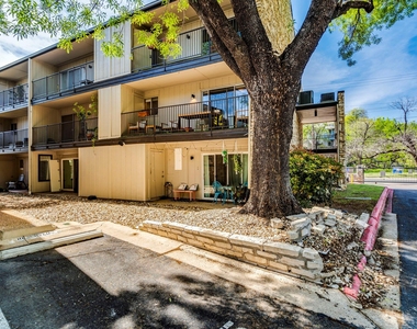 500 E Riverside Dr - Photo Thumbnail 30