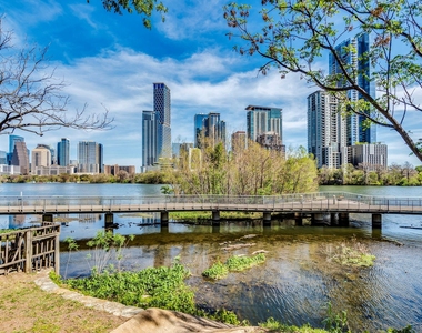 500 E Riverside Dr - Photo Thumbnail 31