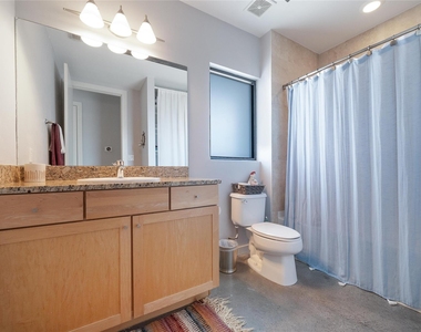 2525 S Lamar Blvd - Photo Thumbnail 18