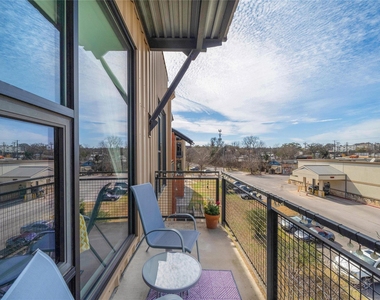 2525 S Lamar Blvd - Photo Thumbnail 23