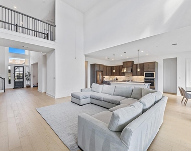 2905 Canto Trce - Photo Thumbnail 4