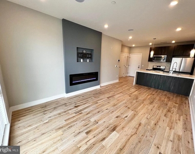 1000 W Girard Avenue - Photo Thumbnail 33