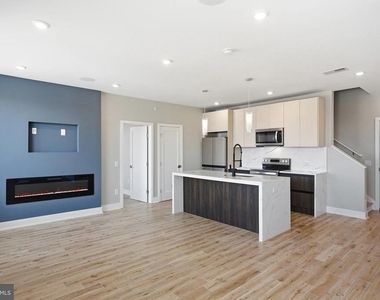 1000 W Girard Avenue - Photo Thumbnail 24