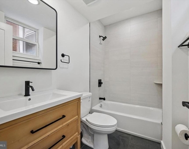 627 N 16th Street - Photo Thumbnail 4