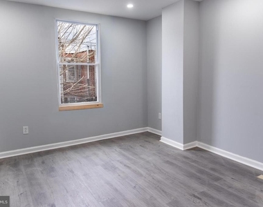 2323 Moore Street - Photo Thumbnail 19