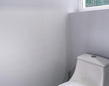 2323 Moore Street - Photo Thumbnail 9