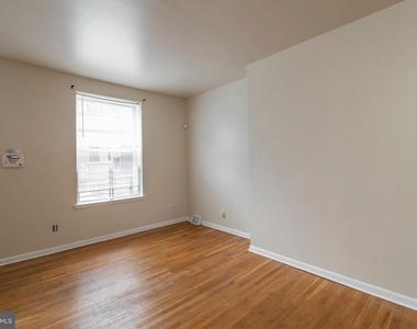 1635 Fontain Street - Photo Thumbnail 5