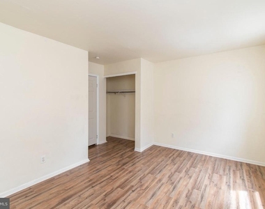 1635 Fontain Street - Photo Thumbnail 22