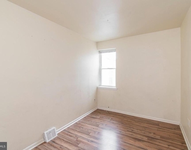 1635 Fontain Street - Photo Thumbnail 18