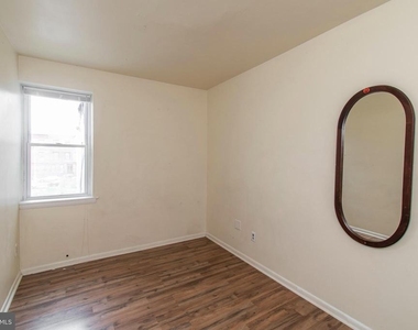 1635 Fontain Street - Photo Thumbnail 20