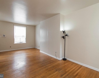 1635 Fontain Street - Photo Thumbnail 8