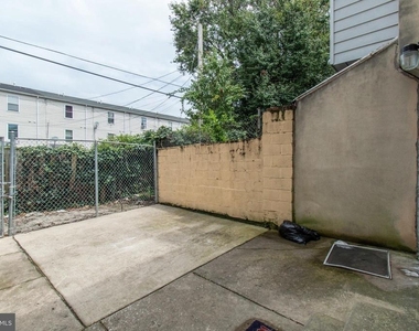 1635 Fontain Street - Photo Thumbnail 27