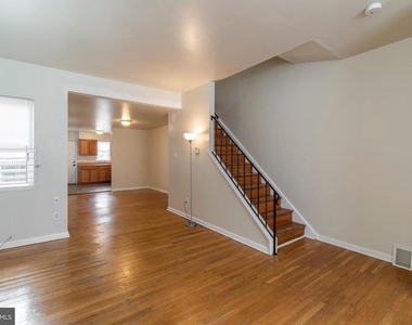 1635 Fontain Street - Photo Thumbnail 3