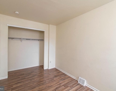 1635 Fontain Street - Photo Thumbnail 19