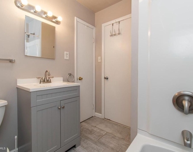 1635 Fontain Street - Photo Thumbnail 25