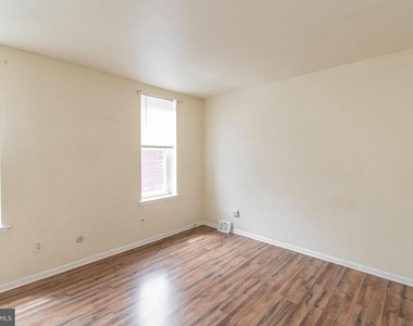 1635 Fontain Street - Photo Thumbnail 21