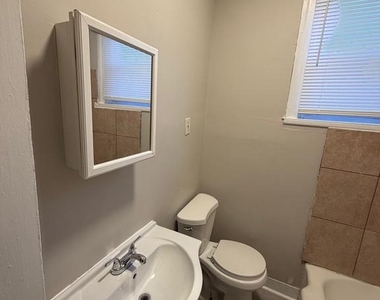 4643 Leiper Street - Photo Thumbnail 7