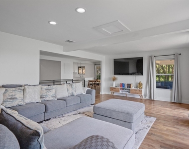 25413 Pedernales Point Dr - Photo Thumbnail 13