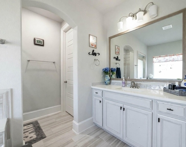 17821 Limestone Spring Ln - Photo Thumbnail 18