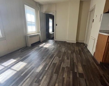 453 W Gay Street - Photo Thumbnail 10