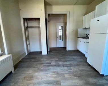 453 W Gay Street - Photo Thumbnail 24